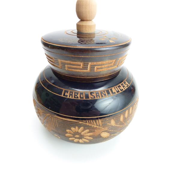 Vintage Hand Carved Etched Wood Round Lacquered Trinket Box with Lid Sweet Thing - Picture 3 of 5